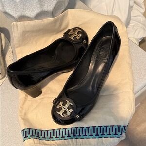 Tory Burch Black Patent Heels with Logo Accent